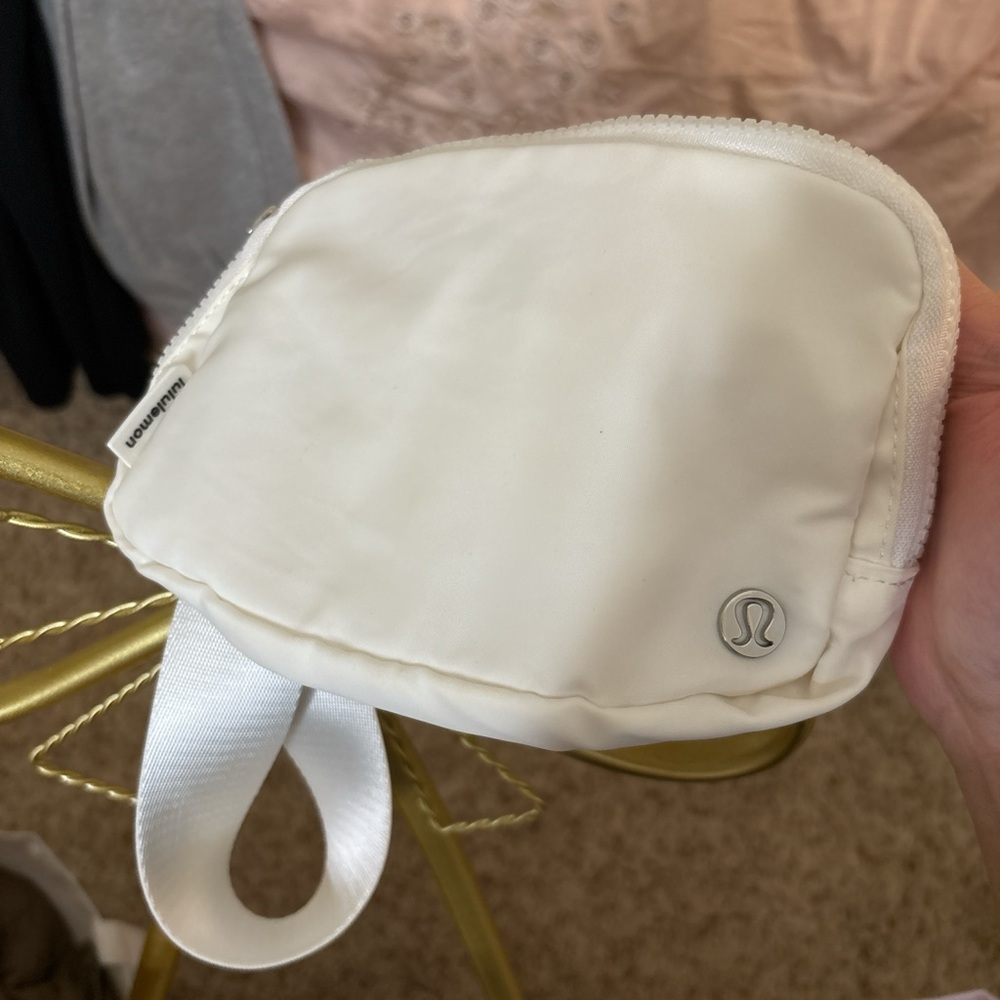 Lululemon Belt Bag White